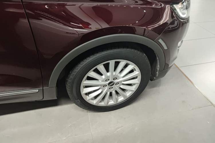 Used Lincoln MKC 2019 2.0T Two-Wheel Drive Luxury Edition China VI Standard Right Rear Wheel Hub