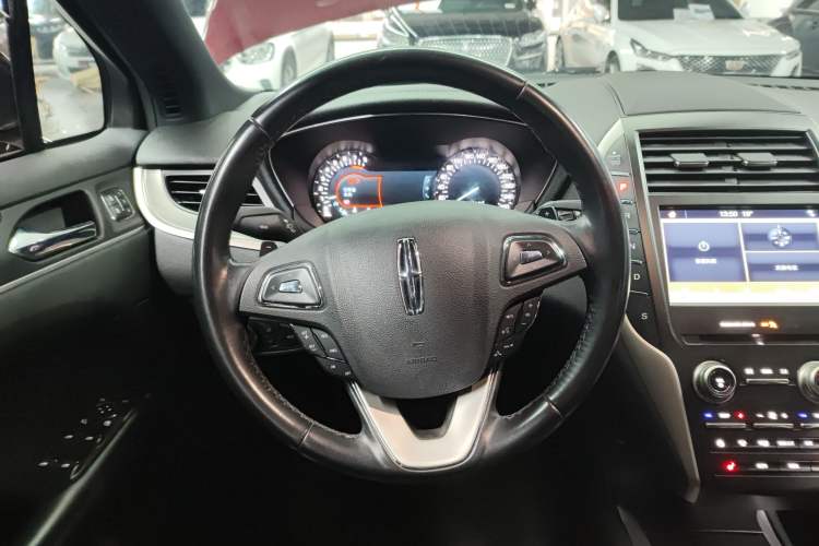 Used Lincoln MKC 2019 2.0T Two-Wheel Drive Luxury Edition China VI Standard Steering Wheel