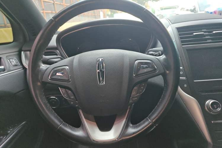 Used Lincoln MKC 2019 2.0T Two-Wheel Drive Luxury Edition China VI Standard Steering Wheel