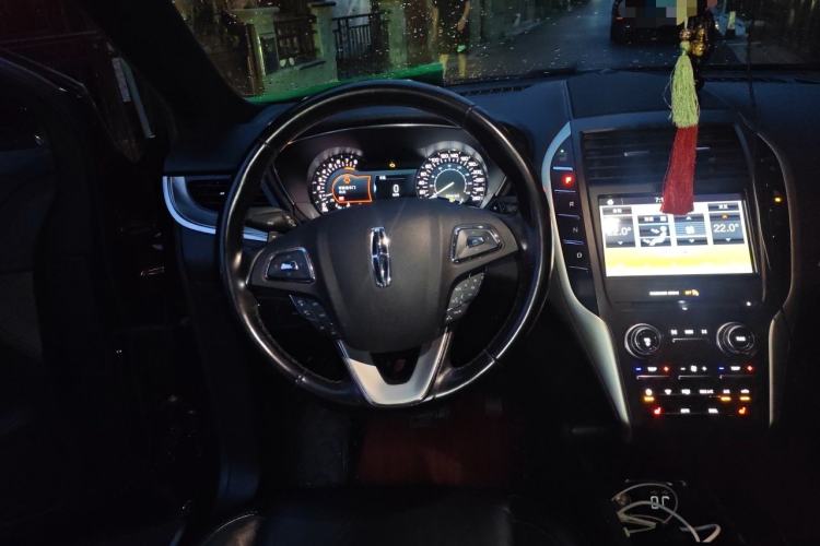 Used Lincoln MKC 2019 2.0T Two-Wheel Drive Luxury Edition China VI Standard Steering Wheel
