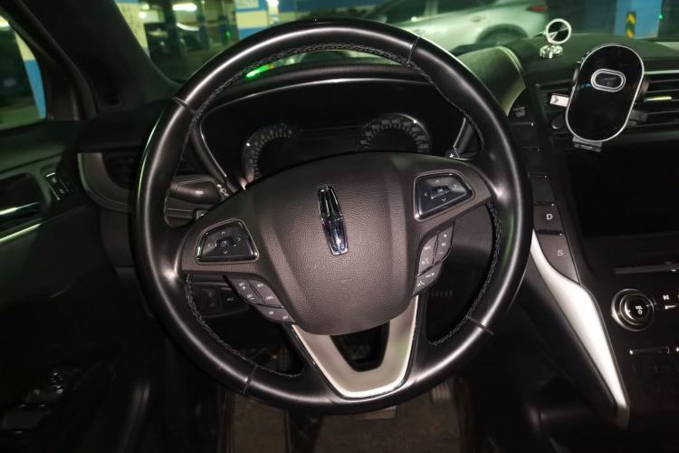Used Lincoln MKC 2019 2.0T Two-Wheel Drive Luxury Edition China VI Standard Steering Wheel