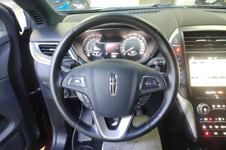Used Lincoln MKC 2019 2.0T Two-Wheel Drive Luxury Edition China V Standard Steering Wheel