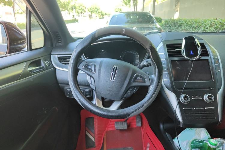 Used Lincoln MKC 2019 2.0T Two-Wheel Drive Luxury Edition China VI Standard Steering Wheel