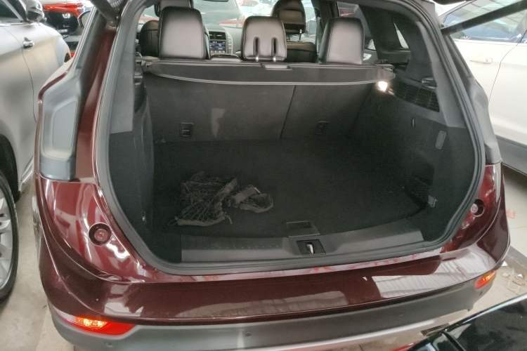Used Lincoln MKC 2019 2.0T Two-Wheel Drive Luxury Edition China VI Standard Trunk