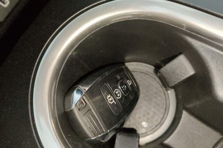 Used Lincoln MKC 2019 2.0T Two-Wheel Drive Luxury Edition China VI Standard Vehicle Key