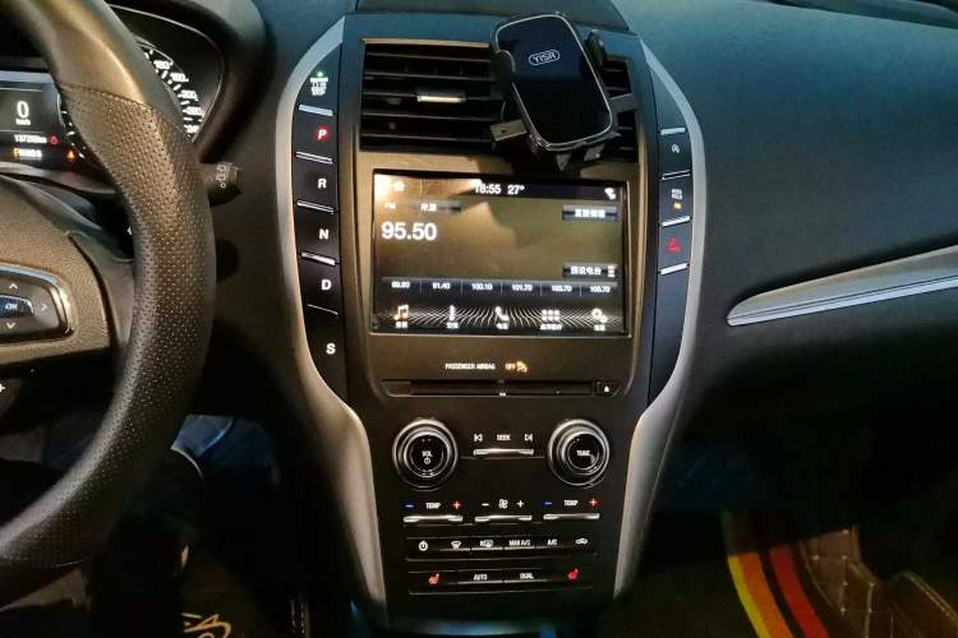 Used Lincoln MKC 2019 2.0T Two-Wheel Drive Luxury Edition China VI Standard Audio And AC Panel