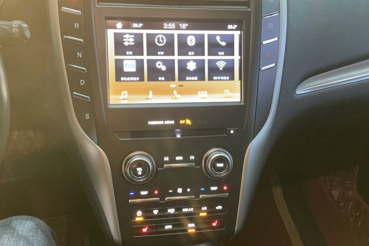 Used Lincoln MKC 2019 2.0T Two-Wheel Drive Luxury Edition China VI Standard Audio And AC Panel