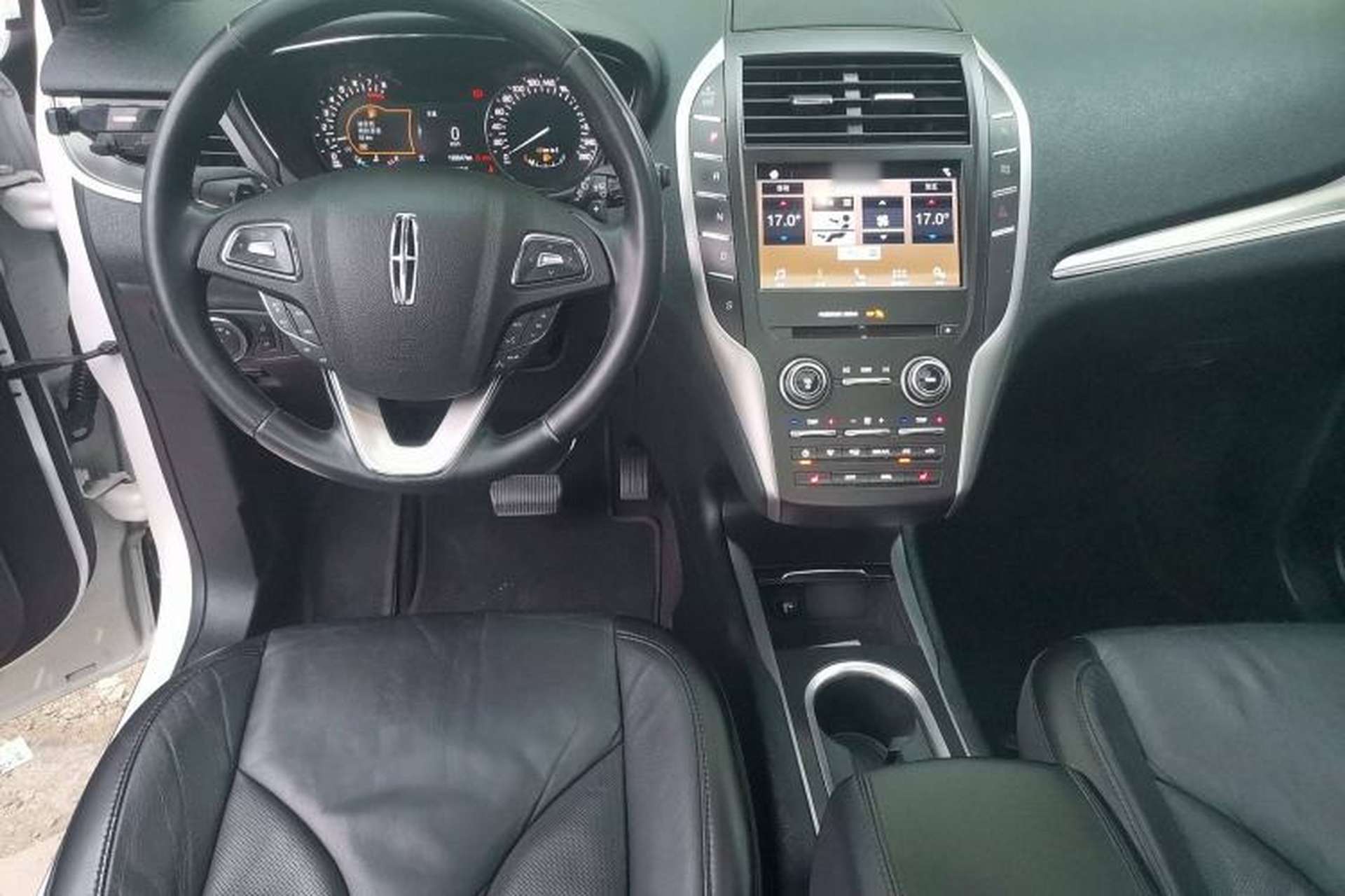 Used Lincoln MKC 2019 2.0T Two-Wheel Drive Luxury Edition China VI Standard Center Console