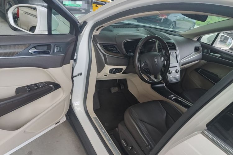 Used Lincoln MKC 2019 2.0T Two-Wheel Drive Zunya Version China VI Standard Driver Seat