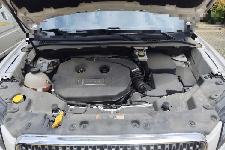 Used Lincoln MKC 2019 2.0T Two-Wheel Drive Luxury Edition China V Standard Engine Bay