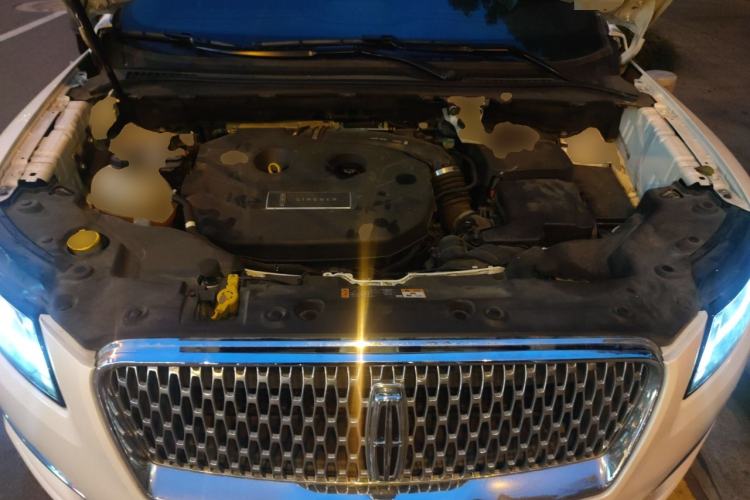 Used Lincoln MKC 2019 2.0T Four-Wheel Drive Luxury Edition China VI Standard Engine Bay