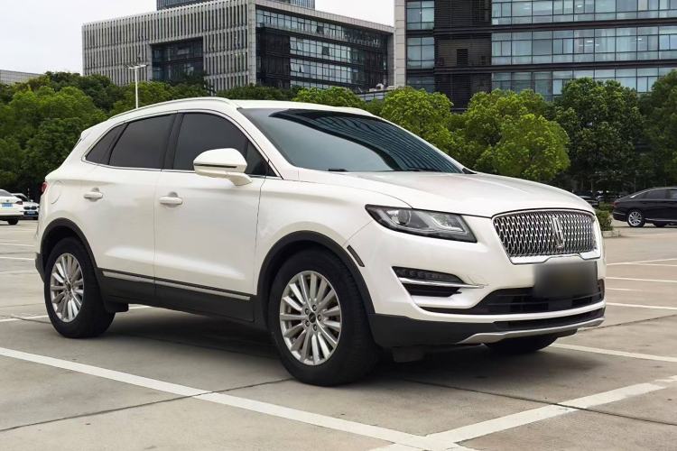 Used Lincoln MKC 2019 2.0T Two-Wheel Drive Luxury Edition China VI Standard Exterior 2
