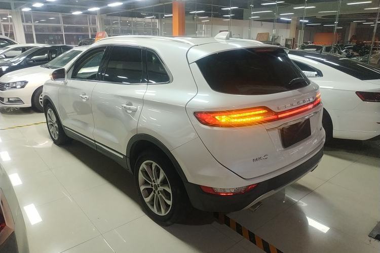 Used Lincoln MKC 2019 2.0T Two-Wheel Drive Zunya Version China VI Standard Exterior 2