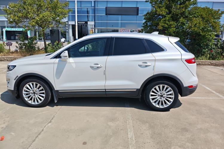 Used Lincoln MKC 2019 2.0T Two-Wheel Drive Luxury Edition China V Standard Exterior 2