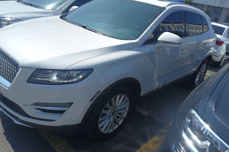Used Lincoln MKC 2019 2.0T Two-Wheel Drive Luxury Edition China VI Standard Exterior 3