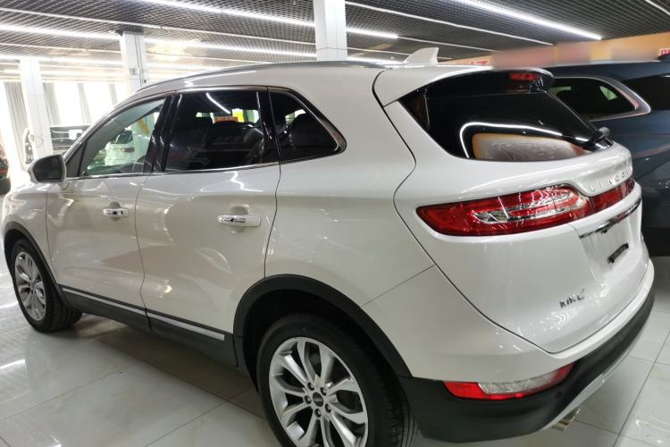 Used Lincoln MKC 2019 2.0T Two-Wheel Drive Zunya Version China VI Standard Exterior 3