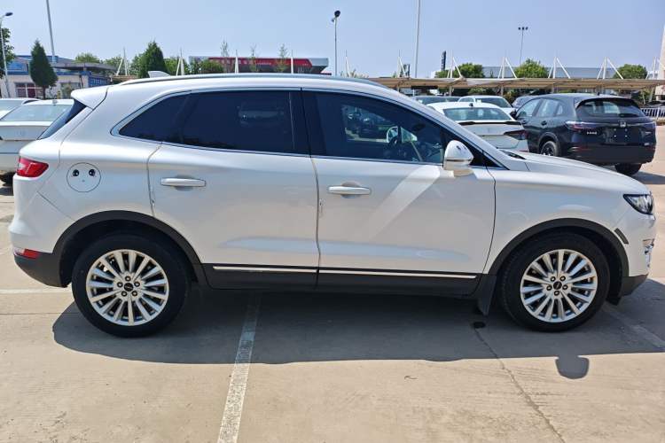 Used Lincoln MKC 2019 2.0T Two-Wheel Drive Luxury Edition China V Standard Exterior 3