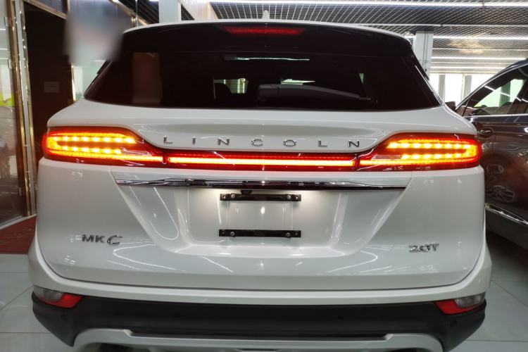 Used Lincoln MKC 2019 2.0T Two-Wheel Drive Zunya Version China VI Standard Exterior 4