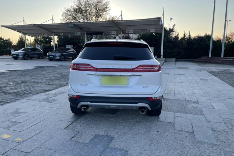 Used Lincoln MKC 2019 2.0T Two-Wheel Drive Luxury Edition China VI Standard Exterior 4