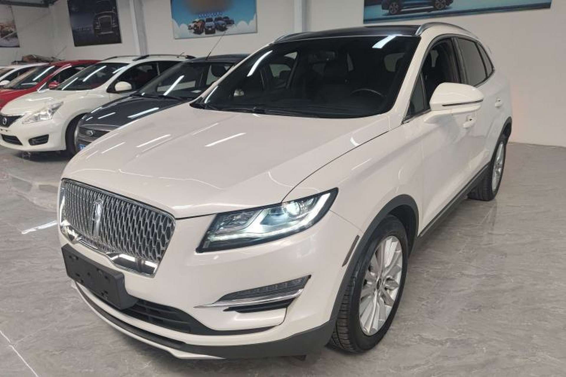Used Lincoln MKC 2019 2.0T Two-Wheel Drive Luxury Edition China VI Standard Front Left 45 Deg