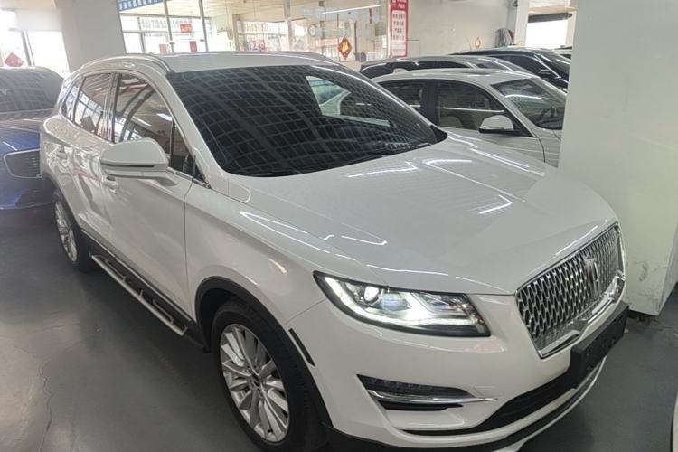 Used Lincoln MKC 2019 2.0T Two-Wheel Drive Luxury Edition China VI Standard Front Right 45 Deg