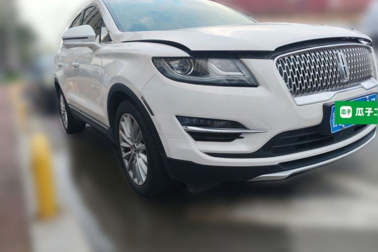Used Lincoln MKC 2019 2.0T Two-Wheel Drive Luxury Edition China VI Standard Front Right 45 Deg