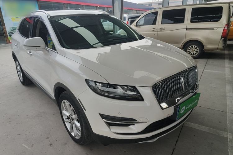 Used Lincoln MKC 2019 2.0T Two-Wheel Drive Zunya Version China VI Standard Front Right 45 Deg