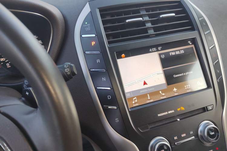 Used Lincoln MKC 2019 2.0T Two-Wheel Drive Zunya Version China VI Standard Gear Lever