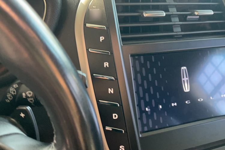 Used Lincoln MKC 2019 2.0T Two-Wheel Drive Luxury Edition China VI Standard Gear Lever
