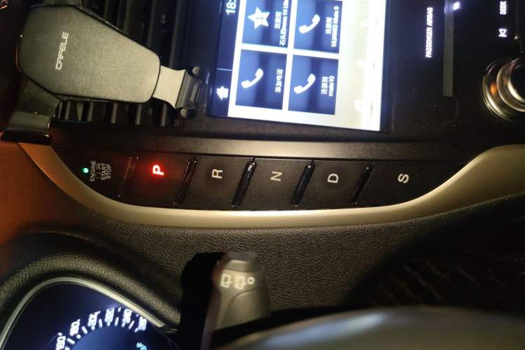 Used Lincoln MKC 2019 2.0T Four-Wheel Drive Luxury Edition China VI Standard Gear Lever