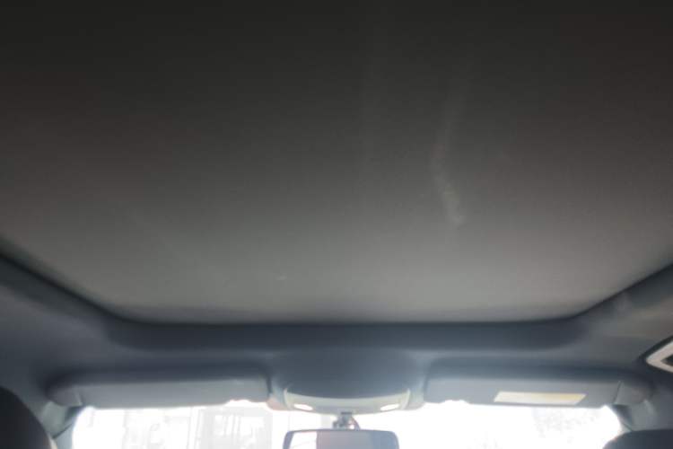 Used Lincoln MKC 2019 2.0T Two-Wheel Drive Luxury Edition China VI Standard Headliner