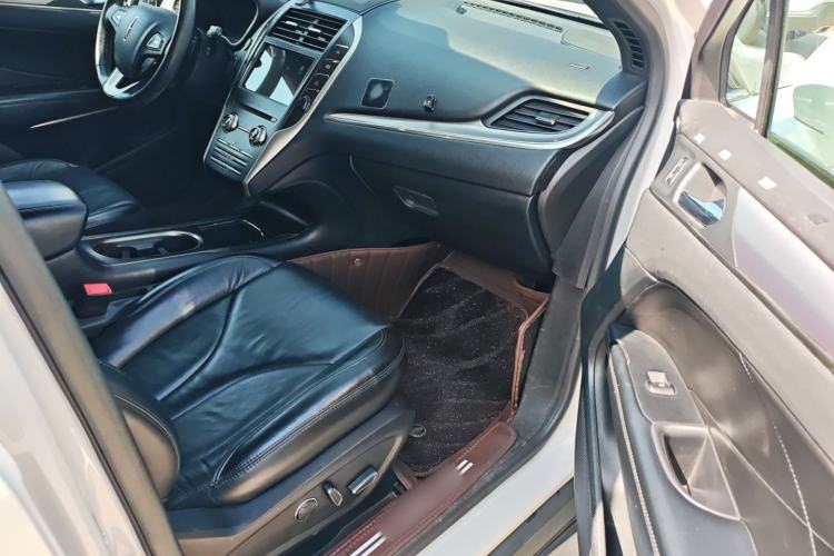 Used Lincoln MKC 2019 2.0T Two-Wheel Drive Luxury Edition China V Standard Interior 1
