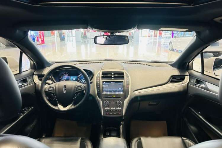 Used Lincoln MKC 2019 2.0T Two-Wheel Drive Luxury Edition China VI Standard Interior 5