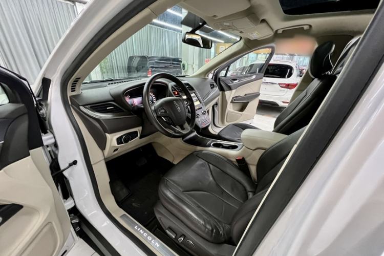 Used Lincoln MKC 2019 2.0T Two-Wheel Drive Zunya Version China VI Standard Interior 5