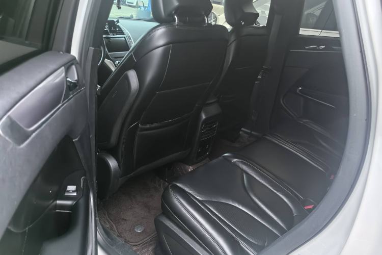 Used Lincoln MKC 2019 2.0T Two-Wheel Drive Luxury Edition China VI Standard Interior 7