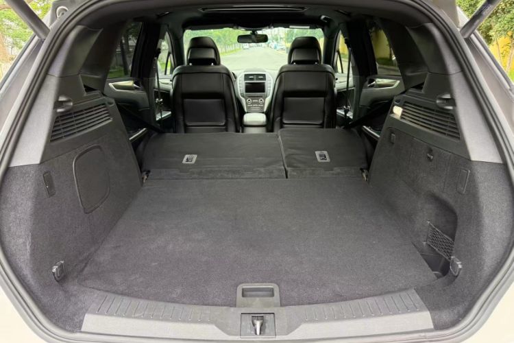 Used Lincoln MKC 2019 2.0T Two-Wheel Drive Luxury Edition China VI Standard Interior 7