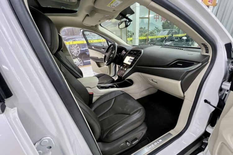 Used Lincoln MKC 2019 2.0T Two-Wheel Drive Zunya Version China VI Standard Interior 8