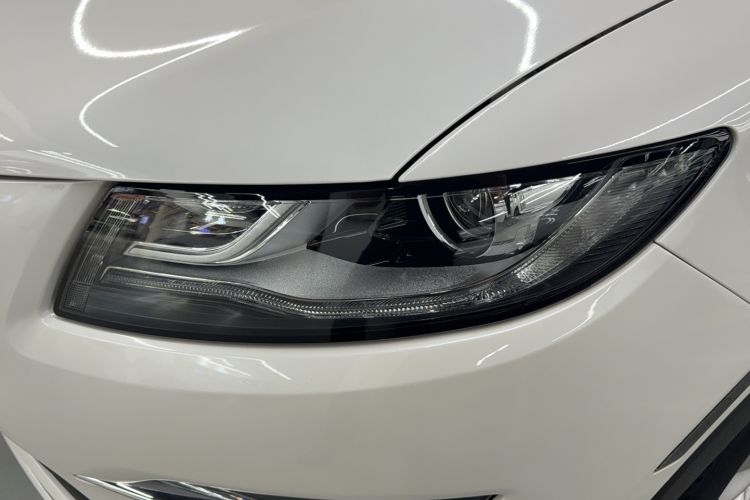Used Lincoln MKC 2019 2.0T Two-Wheel Drive Luxury Edition China VI Standard Left Front Headlight