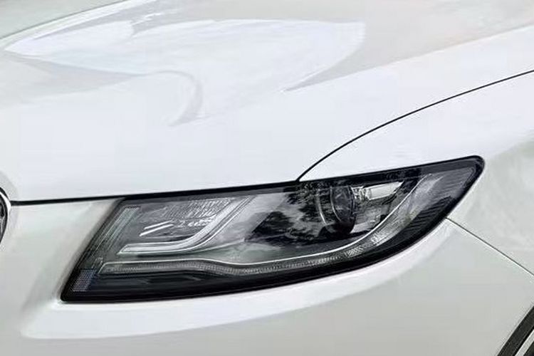 Used Lincoln MKC 2019 2.0T Two-Wheel Drive Luxury Edition China VI Standard Left Front Headlight