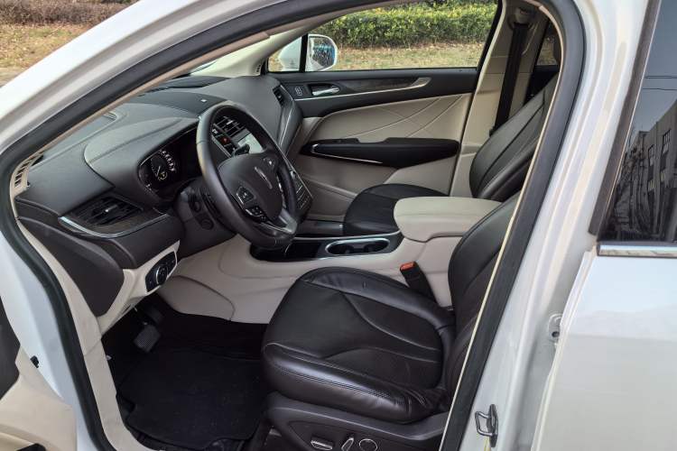 Used Lincoln MKC 2019 2.0T Two-Wheel Drive Zunya Version China VI Standard Left Front Seat