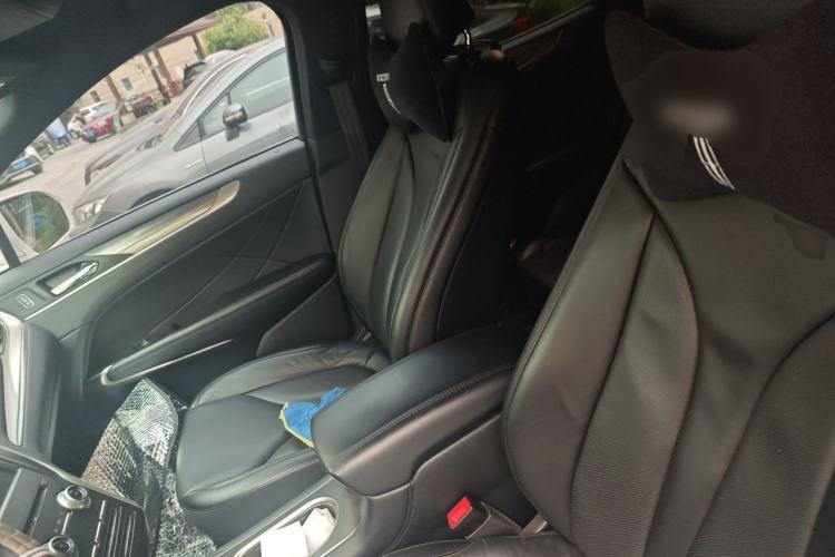 Used Lincoln MKC 2019 2.0T Two-Wheel Drive Luxury Edition China VI Standard Left Front Seat