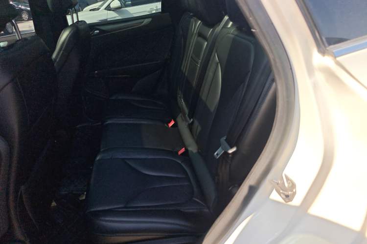 Used Lincoln MKC 2019 2.0T Two-Wheel Drive Luxury Edition China V Standard Left Rear Seat