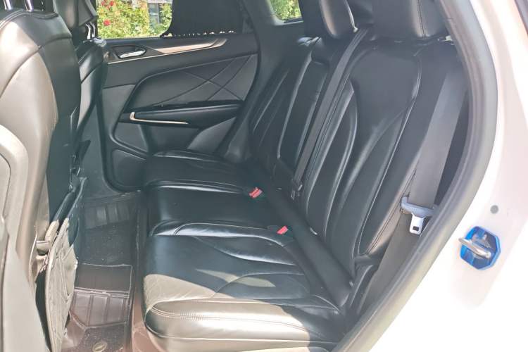 Used Lincoln MKC 2019 2.0T Two-Wheel Drive Luxury Edition China V Standard Left Rear Seat
