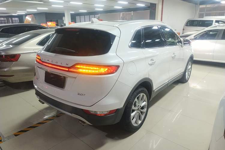Used Lincoln MKC 2019 2.0T Two-Wheel Drive Zunya Version China VI Standard Rear Right 45 Deg