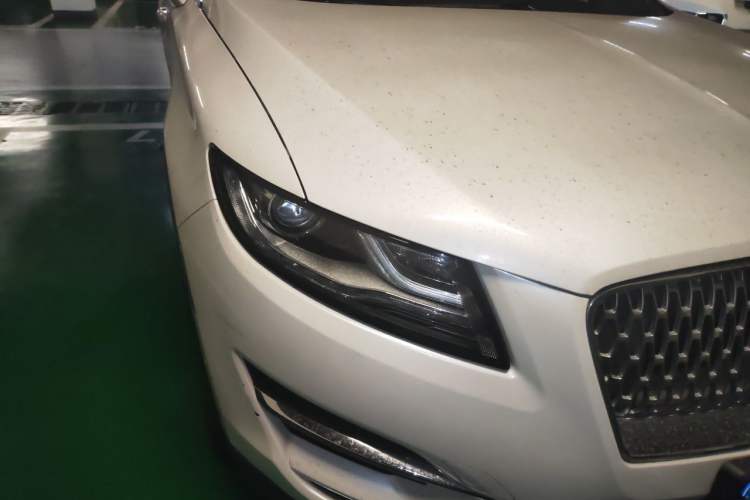 Used Lincoln MKC 2019 2.0T Two-Wheel Drive Luxury Edition China VI Standard Right Front Headlight
