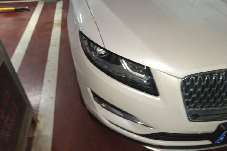 Used Lincoln MKC 2019 2.0T Two-Wheel Drive Zunya Version China VI Standard Right Front Headlight