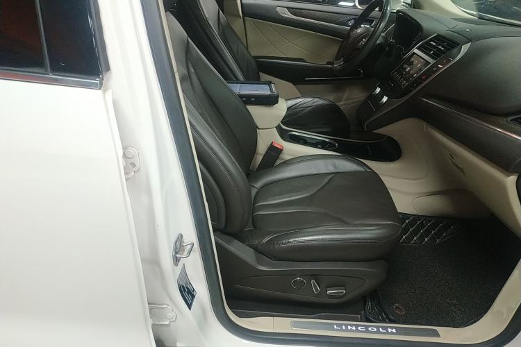 Used Lincoln MKC 2019 2.0T Two-Wheel Drive Zunya Version China VI Standard Right Front Seat