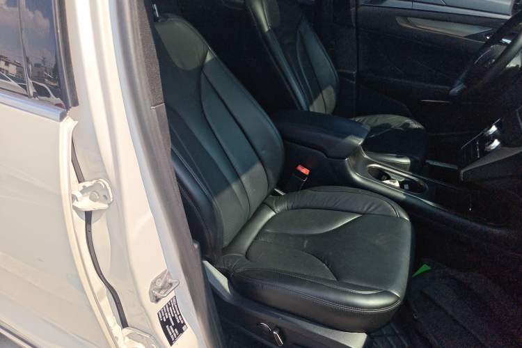 Used Lincoln MKC 2019 2.0T Two-Wheel Drive Luxury Edition China V Standard Right Front Seat