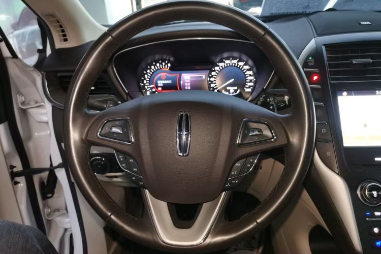 Used Lincoln MKC 2019 2.0T Two-Wheel Drive Zunya Version China VI Standard Steering Wheel