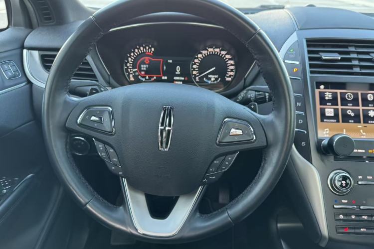 Used Lincoln MKC 2019 2.0T Two-Wheel Drive Luxury Edition China VI Standard Steering Wheel